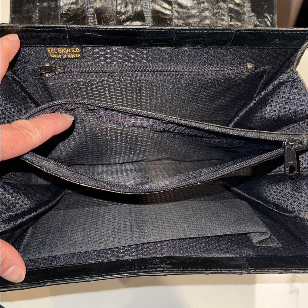 Vintage Genuine EEL SKIN
Exotic Shoulder Bag - Picture 10 of 10